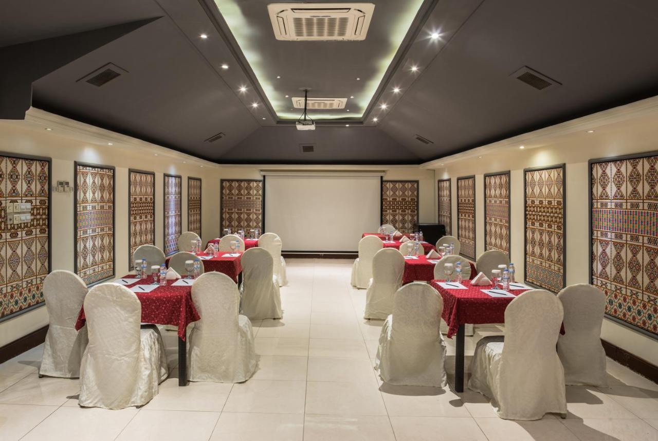 Mena Andalusia Riyadh Exterior photo
